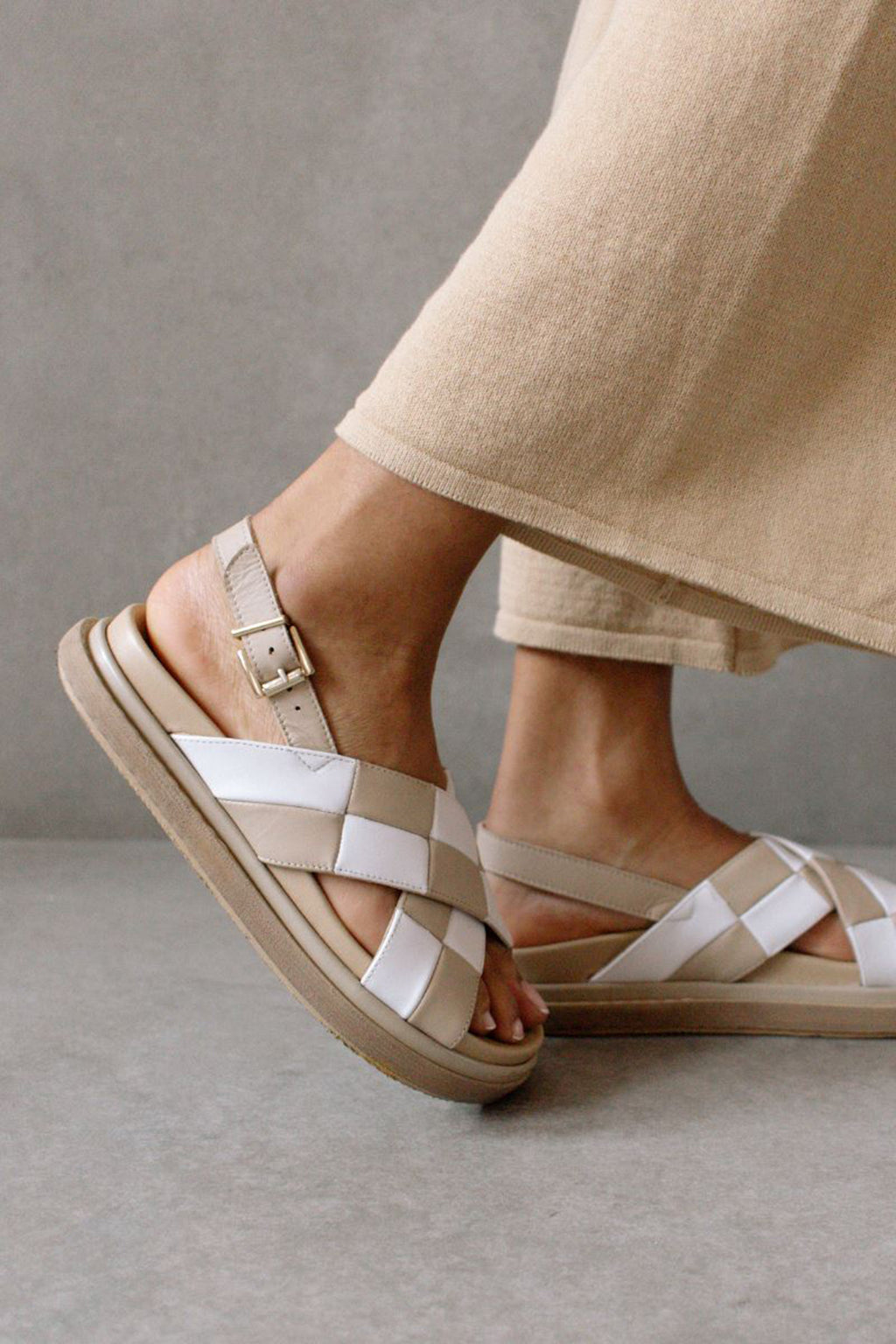 Marshmallow Scacchi Stone Beige and Ivory Leather Sandal September